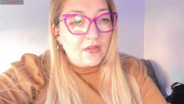 Naty Mature  online show from May 6, 5:28 pm