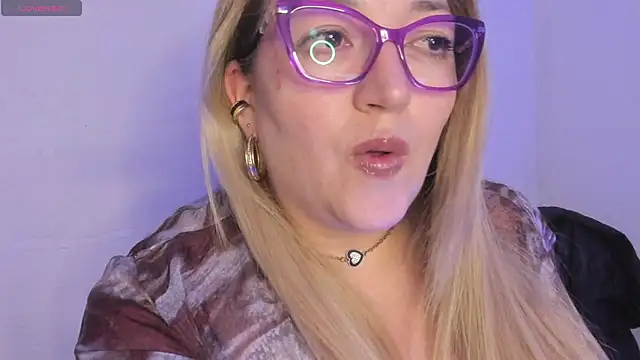 Naty Mature  online show from May 14, 11:46 pm