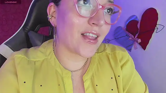 Naty Mature  online show from March 21, 2:07 am