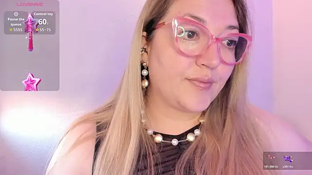 Naty Mature  online show from April 3, 6:25 pm