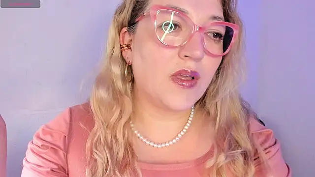 Naty Mature  online show from April 17, 6:33 pm