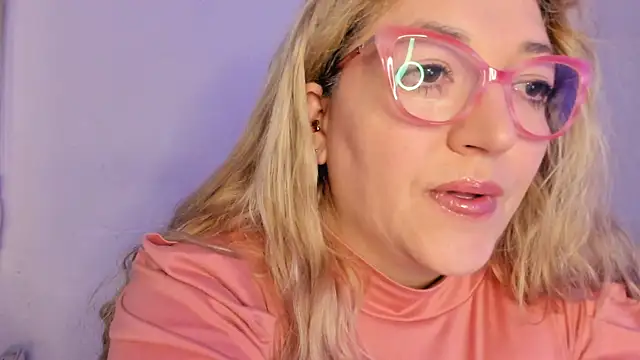 Naty Mature  online show from December 18, 8:23 pm