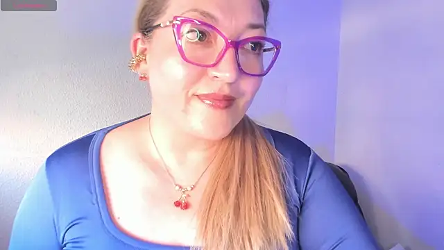 Naty Mature  online show from April 27, 4:38 pm