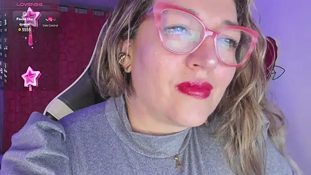 Naty Mature  online show from March 16, 12:12 am