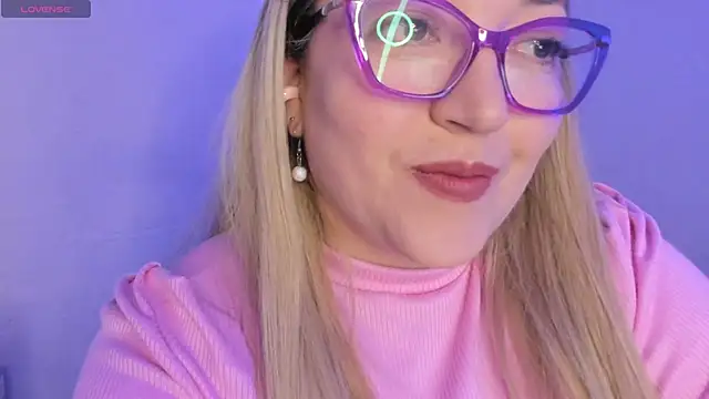 Naty Mature  online show from March 4, 7:10 pm