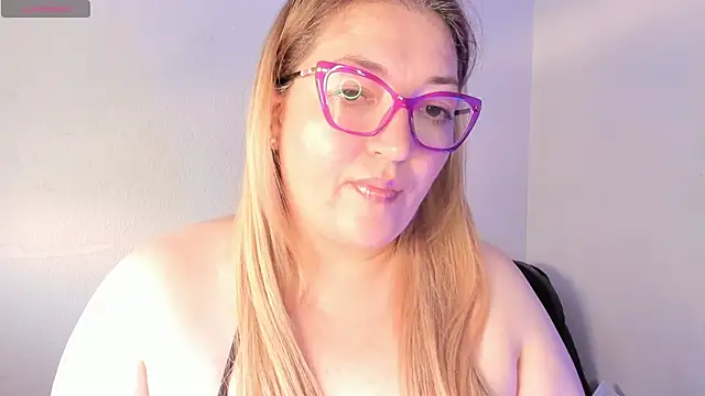 Naty Mature  online show from April 26, 4:15 pm