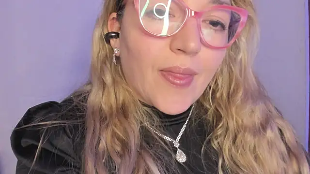 Naty Mature  online show from December 21, 9:04 pm