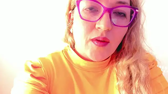 Naty Mature  online show from October 17, 9:34 am