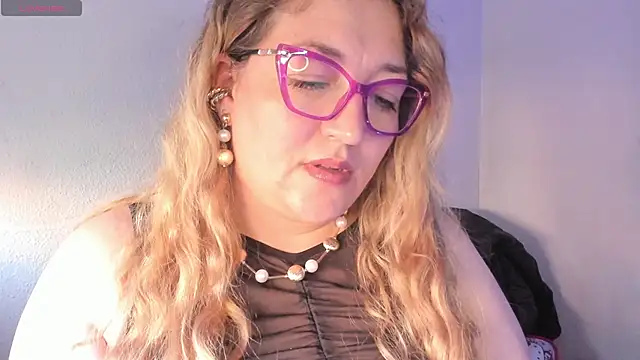 Naty Mature  online show from April 30, 5:31 pm