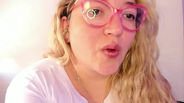 Naty Mature  online show from November 30, 3:46 pm