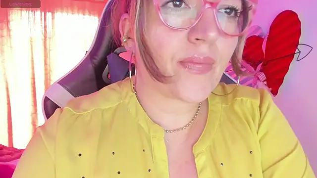 Naty Mature  online show from March 20, 6:20 pm