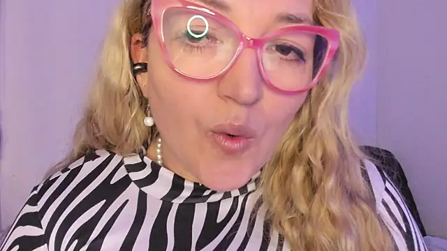 Naty Mature  online show from November 26, 8:31 pm