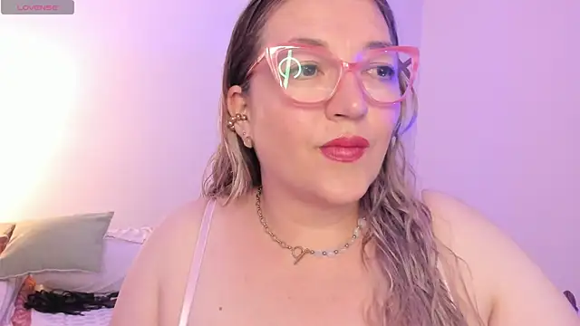 Naty Mature  online show from July 12, 6:09 pm
