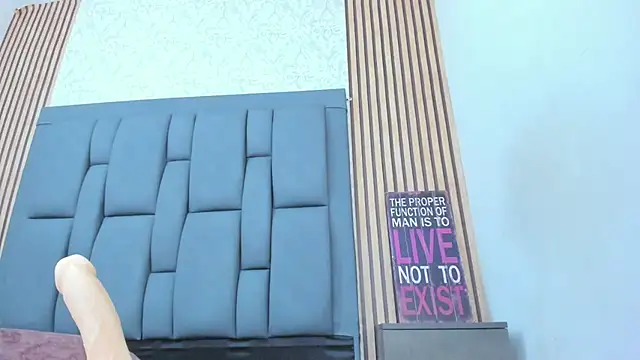 candela collinss online show from March 17, 6:11 pm