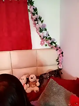 kymmgolden online show from March 22, 12:18 pm