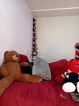 Snapshot of kymmgolden chatting on February 3, 11:59 am kymmgolden online show from February 3, 11:59 am