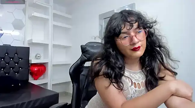 Elith Berry69 online show from March 22, 8:26 pm