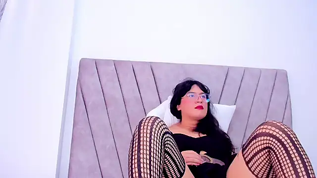 Elith Berry69 online show from November 11, 7:08 pm