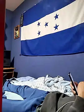 Snapshot of minitranca chatting on December 3, 4:22 pm minitranca online show from December 3, 4:22 pm