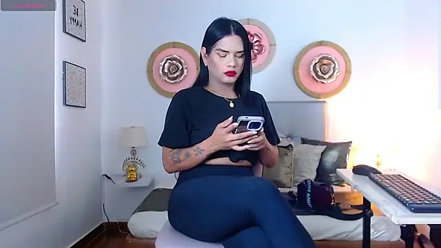 zoe hecate sexx online show from April 13, 7:07 pm