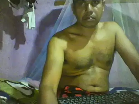 roundbunny online show from December 9, 4:37 pm