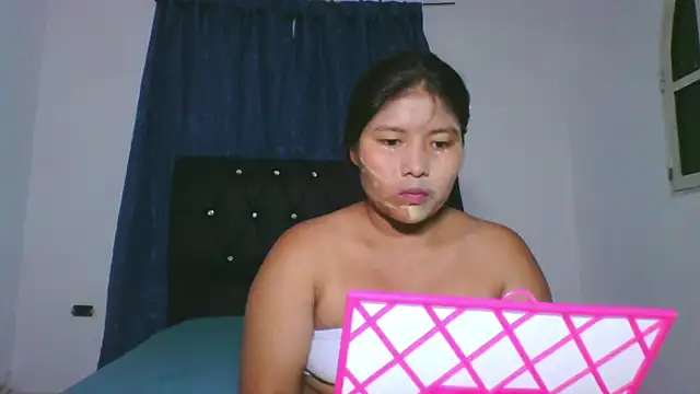 Snapshot of JenniferChian chatting on April 21, 11:55 pm JenniferChian online show from April 21, 11:55 pm