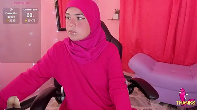 Snapshot of AliaAsad chatting on September 15, 12:16 pm AliaAsad online show from September 15, 12:16 pm