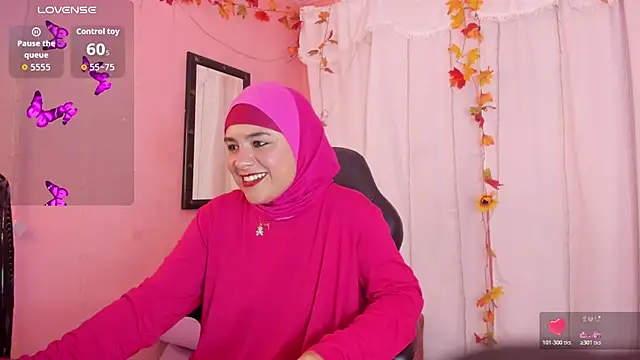 Snapshot of AliaAsad chatting on November 7, 12:31 pm AliaAsad online show from November 7, 12:31 pm