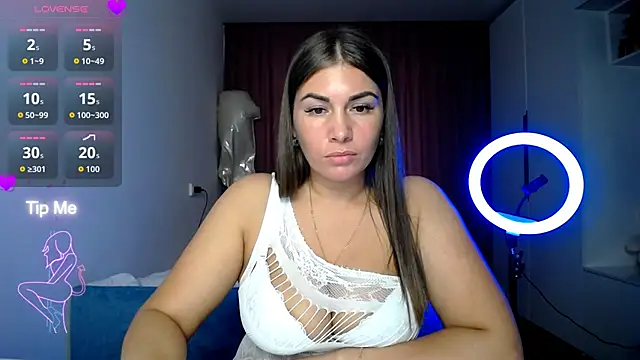 LinaSparks online show from March 18, 2:19 pm