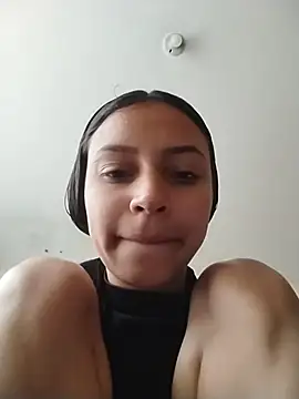 Snapshot of emma_ambar chatting on October 30, 4:15 pm emma ambar online show from October 30, 4:15 pm