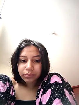 Snapshot of emma_ambar chatting on October 10, 4:41 pm emma ambar online show from October 10, 4:41 pm