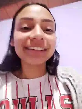 Snapshot of emma_ambar chatting on January 21, 12:25 am emma ambar online show from January 21, 12:25 am