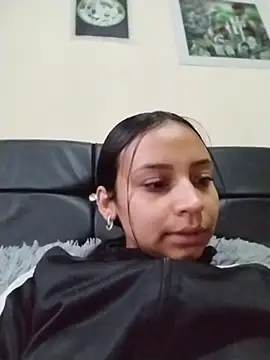 Snapshot of emma_ambar chatting on November 21, 7:35 pm emma ambar online show from November 21, 7:35 pm