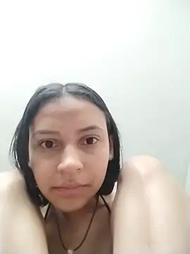 Snapshot of emma_ambar chatting on December 16, 4:22 pm emma ambar online show from December 16, 4:22 pm