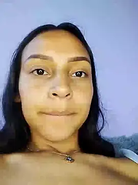 Snapshot of emma_ambar chatting on February 11, 2:46 am emma ambar online show from February 11, 2:46 am