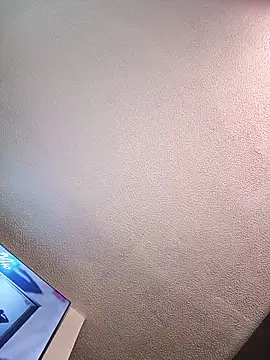 Snapshot of emma_ambar chatting on January 6, 4:22 pm emma ambar online show from January 6, 4:22 pm