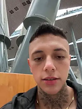  PhillipBrown online show from January 30, 1:42 pm