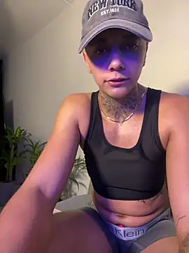  PhillipBrown online show from February 3, 8:58 pm