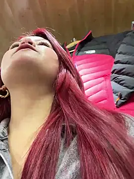lia moon77 online show from February 3, 10:43 pm