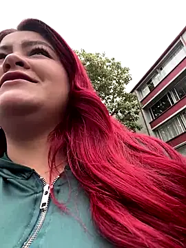 Snapshot of lia_moon77 chatting on December 1, 7:37 pm lia moon77 online show from December 1, 7:37 pm