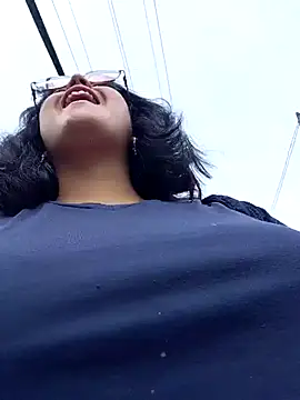 lara moon25 online show from November 10, 7:30 pm