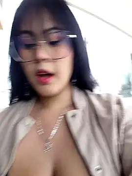 lara moon25 online show from November 27, 7:47 pm