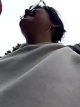 lara moon25 online show from December 1, 7:37 pm