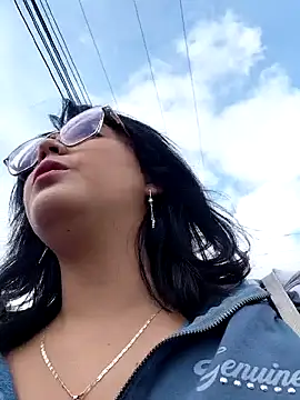 lara moon25 online show from November 21, 7:35 pm