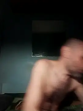 Andrzej-M online show from April 6, 2:18 am