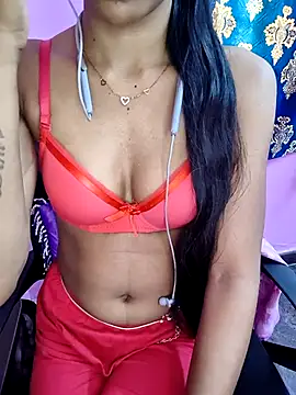 Snapshot of Miakhalifatamil chatting on February 7, 2:30 am Miakhalifatamil online show from February 7, 2:30 am