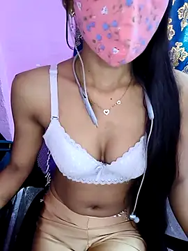 Snapshot of Miakhalifatamil chatting on January 9, 7:26 am Miakhalifatamil online show from January 9, 7:26 am