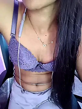 Snapshot of Miakhalifatamil chatting on March 1, 7:30 am Miakhalifatamil online show from March 1, 7:30 am