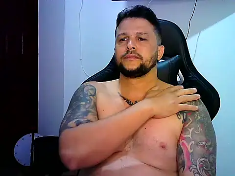 tupapito00 online show from June 2, 2:11 am
