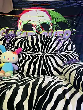 NovaLove2002 online show from April 5, 4:19 am